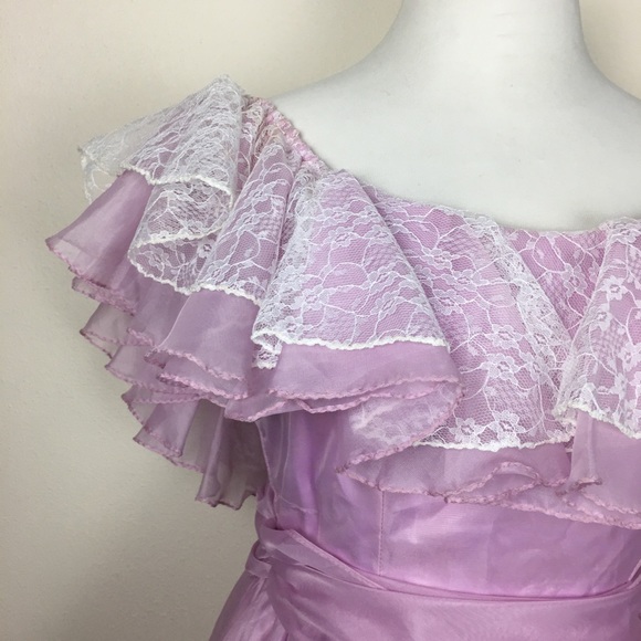 Vintage Dress - Picture 3 of 15